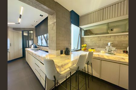 Apartamento à venda com 360m², 5 quartos e 4 vagasCozinha