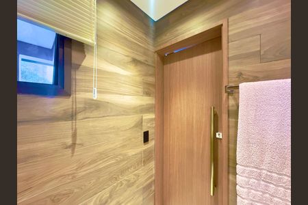 Apartamento à venda com 360m², 5 quartos e 4 vagasBanheiro social 2