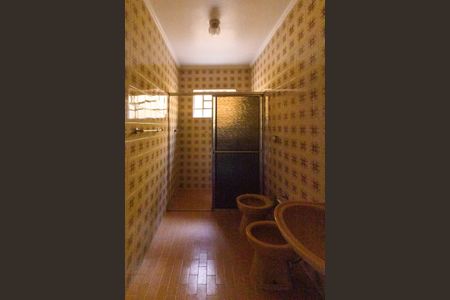 Casa à venda com 145m², 3 quartos e 2 vagasBanheiro 1
