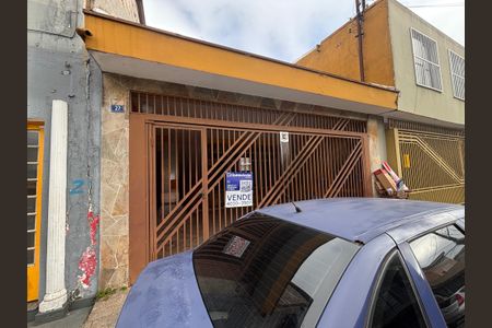 Casa à venda com 145m², 3 quartos e 2 vagasFachada