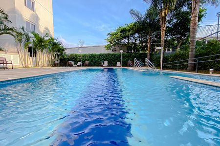 Apartamento para alugar com 46m², 2 quartos e 1 vaga Apartamento para alugar com 46m², 2 quartos e 1 vagaÁrea comum - Piscina