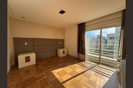Apartamento para alugar com 3 quartos, 274m² em Itaim Bibi, São Paulo