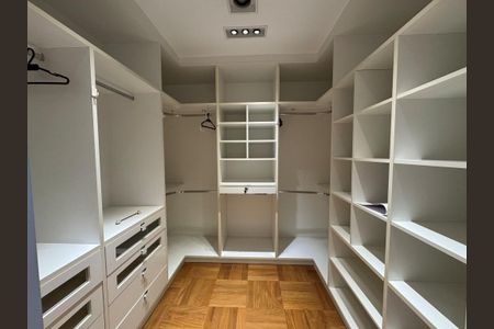 Apartamento para alugar com 3 quartos, 274m² em Itaim Bibi, São Paulo