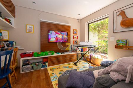 Casa para alugar com 4 quartos, 298m² em Alto de Pinheiros, São Paulo