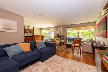 Casa para alugar com 4 quartos, 298m² em Alto de Pinheiros, São Paulo
