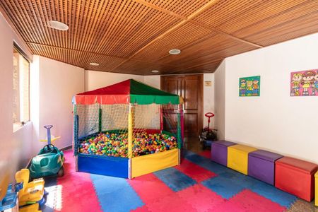 Apartamento para alugar com 4 quartos, 160m² em Perdizes, São Paulo
