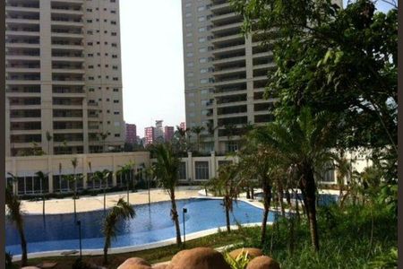 Apartamento à venda com 221m², 4 quartos e 4 vagas