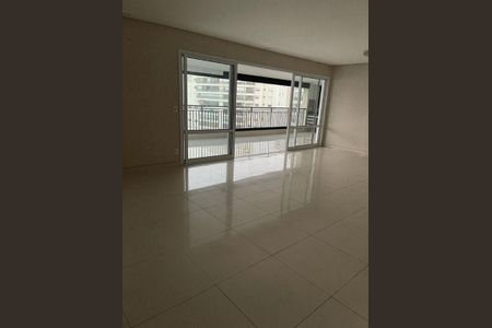 Apartamento à venda com 221m², 4 quartos e 4 vagas