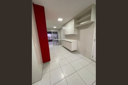 Apartamento à venda com 221m², 4 quartos e 4 vagas