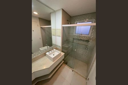 Apartamento à venda com 221m², 4 quartos e 4 vagas