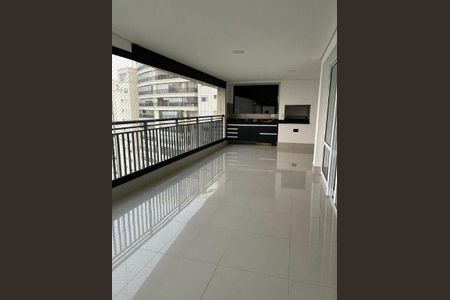 Apartamento à venda com 221m², 4 quartos e 4 vagas