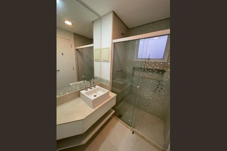 Apartamento à venda com 221m², 4 quartos e 4 vagas