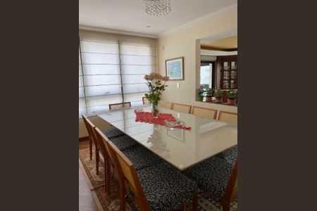 Apartamento à venda com 226m², 4 quartos e 3 vagas