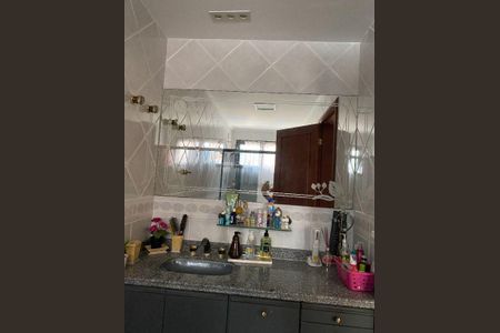 Apartamento à venda com 226m², 4 quartos e 3 vagas