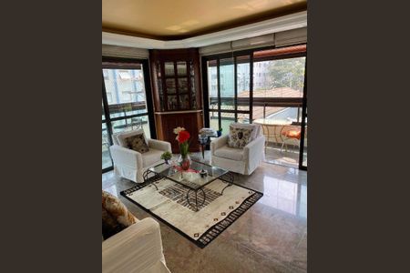 Apartamento à venda com 226m², 4 quartos e 3 vagas