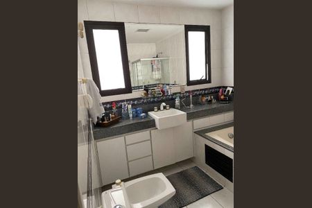 Apartamento à venda com 226m², 4 quartos e 3 vagas