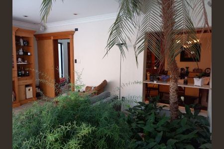 Casa à venda com 317m², 5 quartos e 3 vagas