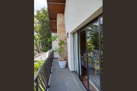 Casa à venda com 317m², 5 quartos e 3 vagas