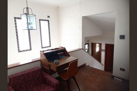 Casa à venda com 317m², 5 quartos e 3 vagas