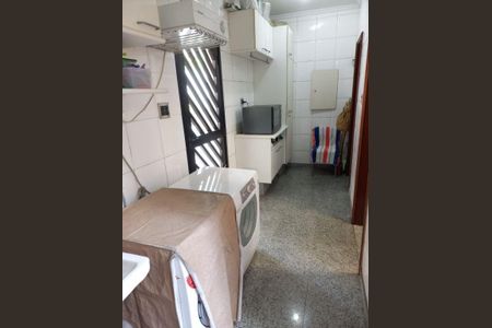 Casa à venda com 317m², 5 quartos e 3 vagas