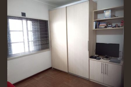 Casa à venda com 317m², 5 quartos e 3 vagas