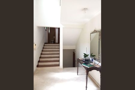 Casa à venda com 317m², 5 quartos e 3 vagas