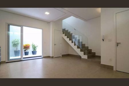 Casa à venda com 2 quartos, 103m² em Cambuci, São Paulo