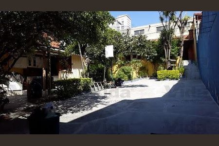 Casa à venda com 500m², 2 quartos e 4 vagas