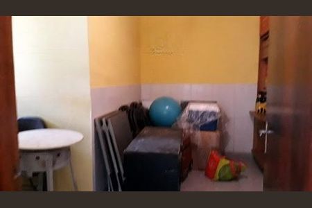 Casa à venda com 2 quartos, 500m² em Pestana, Osasco