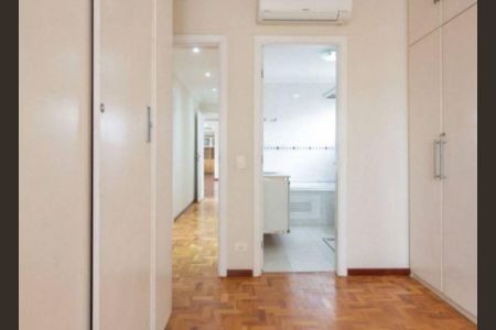 Apartamento à venda com 3 quartos, 180m² em Itaim Bibi, São Paulo