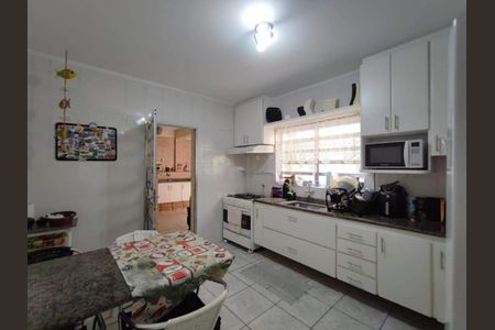Casa à venda com 100m², 3 quartos e 2 vagas