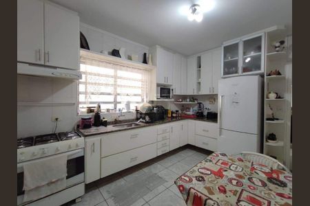 Casa à venda com 100m², 3 quartos e 2 vagas