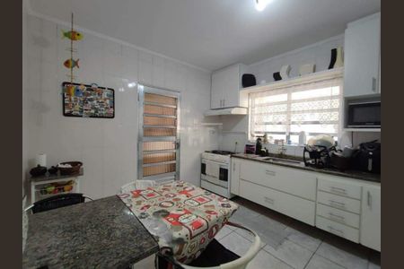 Casa à venda com 100m², 3 quartos e 2 vagas