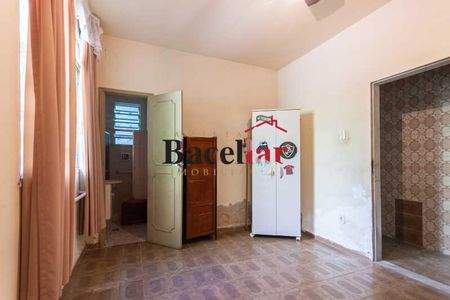 Casa à venda com 332m², 4 quartos e 2 vagas