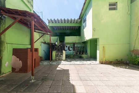 Casa à venda com 332m², 4 quartos e 2 vagas