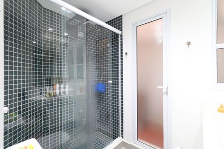 Apartamento à venda com 76m², 2 quartos e sem vagaBanheiro 