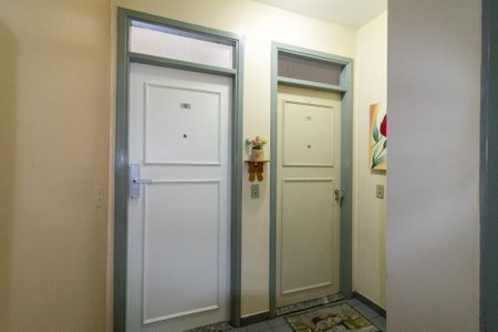 Apartamento à venda com 63m², 2 quartos e 1 vagaEntrada
