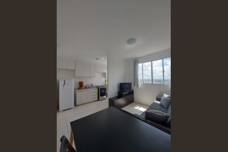 Cozinha de apartamento para alugar com 2 quartos, 47m² em Buritis, Belo Horizonte