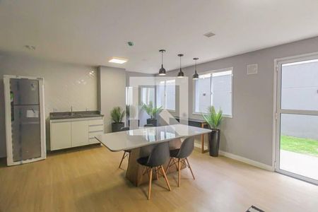 Apartamento para alugar com 28m², 2 quartos e sem vagaÁrea comum - Salão de festas
