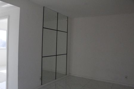 Sala de apartamento à venda com 2 quartos, 58m² em Taquara, Rio de Janeiro