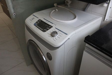 Apartamento à venda com 58m², 2 quartos e 1 vagaÁrea de Serviço
