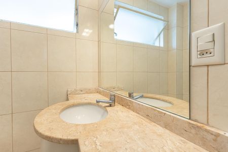 Apartamento para alugar com 78m², 2 quartos e 1 vagaBanheiro Social