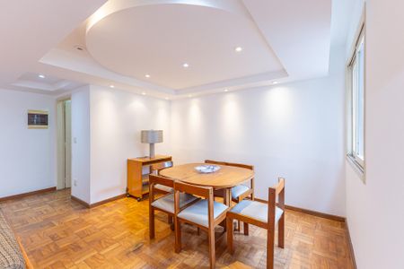 Apartamento para alugar com 78m², 2 quartos e 1 vagaSala