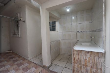 Casa para alugar com 120m², 2 quartos e 1 vagaQuintal