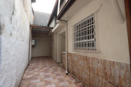 Casa para alugar com 120m², 2 quartos e 1 vagaQuintal