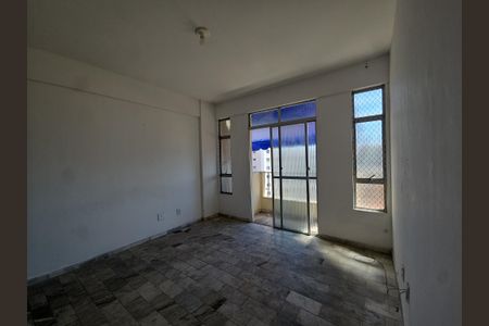 sala de apartamento para alugar com 1 quarto, 72m² em Matatu, Salvador