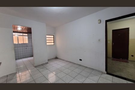Sala de apartamento para alugar com 2 quartos, 55m² em Jardim Aracare, Itaquaquecetuba