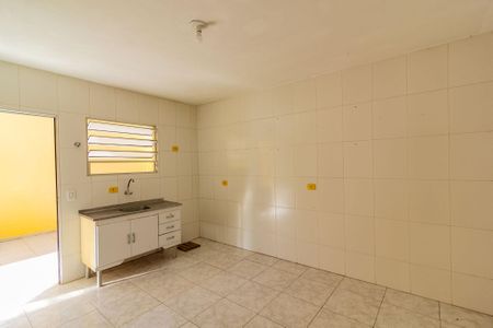 Cozinha de casa para alugar com 1 quarto, 37m² em Vila Santana, São Paulo
