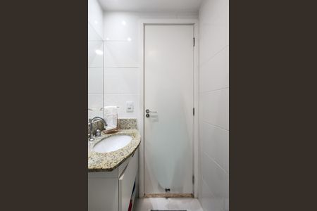 Apartamento à venda com 53m², 2 quartos e 1 vagaBanheiro Social 