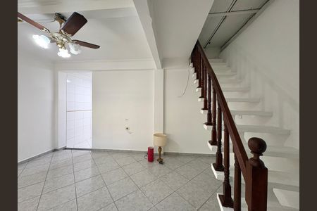 Casa para alugar com 3 quartos, 183m² em Vila Palmeiras, São Paulo